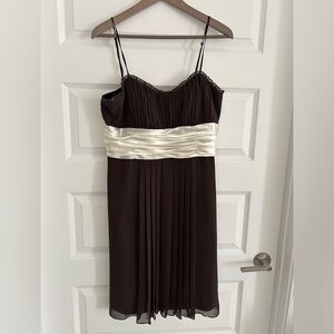 Democracy Pleated Dress Brown Cream Size 14